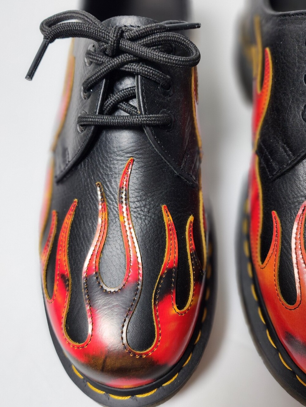 Dr Martens 1461 Flame Three Eye Leather Low Top Oxford Mens Size 9 - Picture 3 of 12